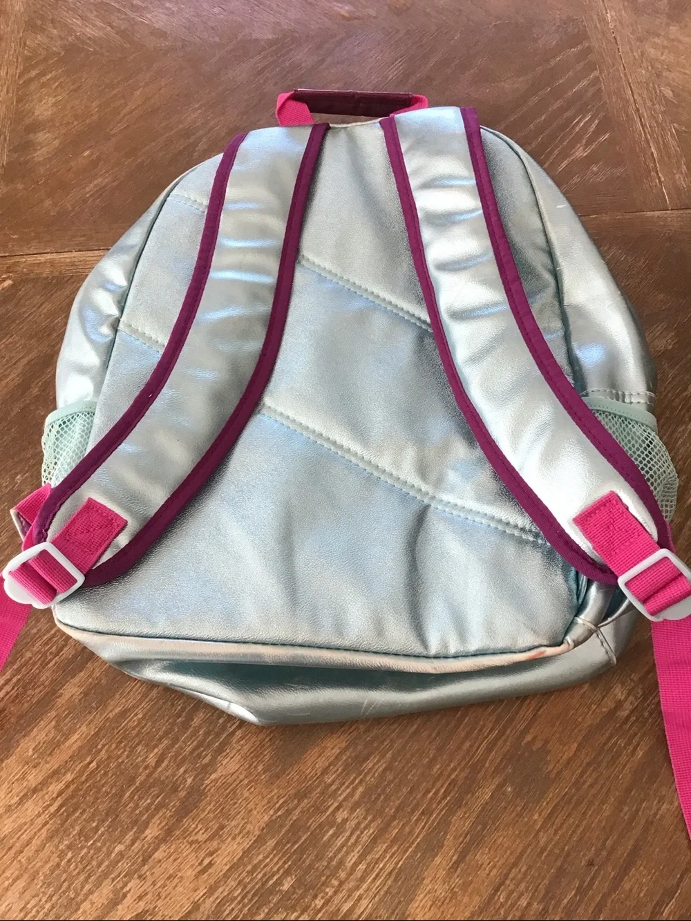 Large!! 2014 RARE Disney Store Frozen senior backpack Anna and Elsa